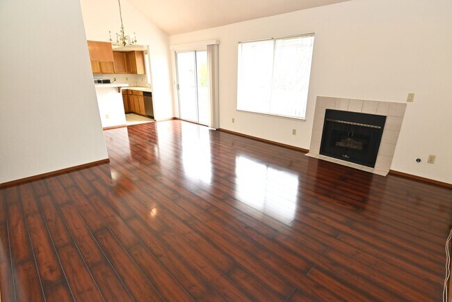Foto del edificio - 1032 Summerplace Dr