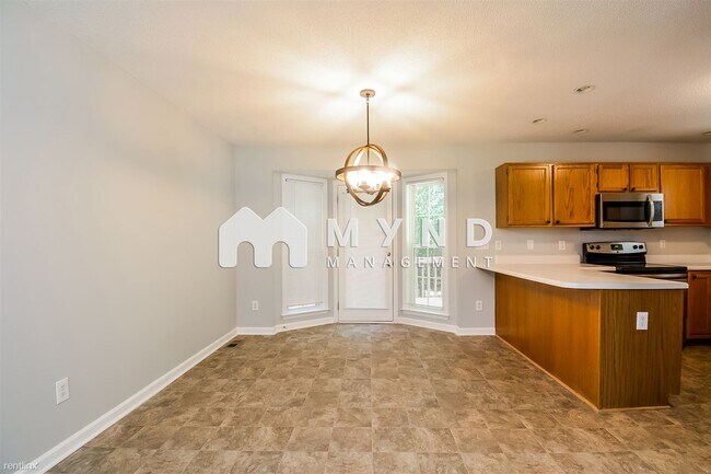 Foto del edificio - 4 br, 3 bath House - 1008 Roundtable Ct