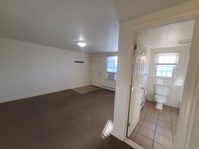 Foto del edificio - RAILROAD ST 127-133