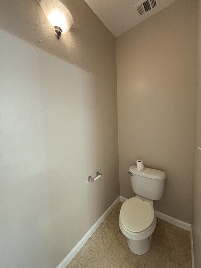 Foto del edificio - 5537 N Gates Ave