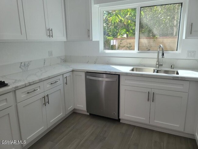Foto del edificio - 5608 Silver Valley Ave