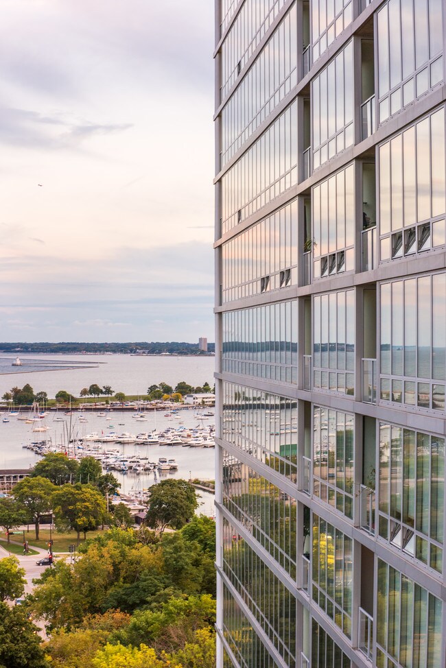 Park Lafayette Towers Apartments Milwaukee, WI