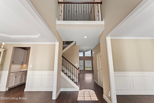 Building Photo - 8702 Talon Ridge Dr