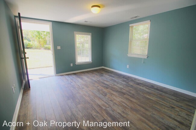 Building Photo - 2 br, 1 bath House - 808 Midway Ave