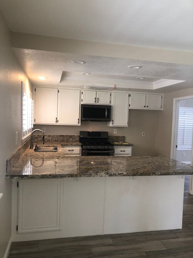 Building Photo - Beautiful home in Woodcrest!