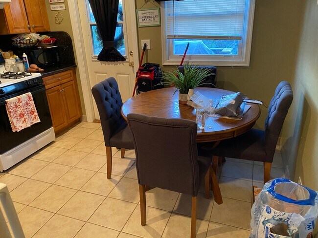 Foto del edificio - 300 W Morris Ave