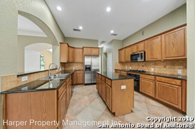 Foto del edificio - 4 br, 3 bath House - 614 Cypress Trail