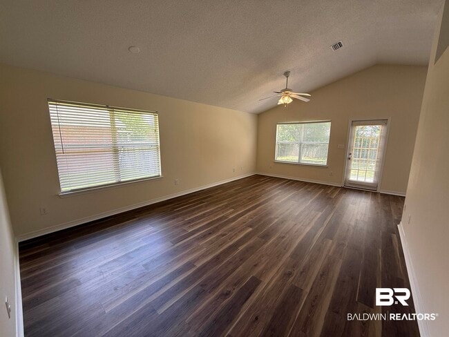 Building Photo - 104 Kemper Ln