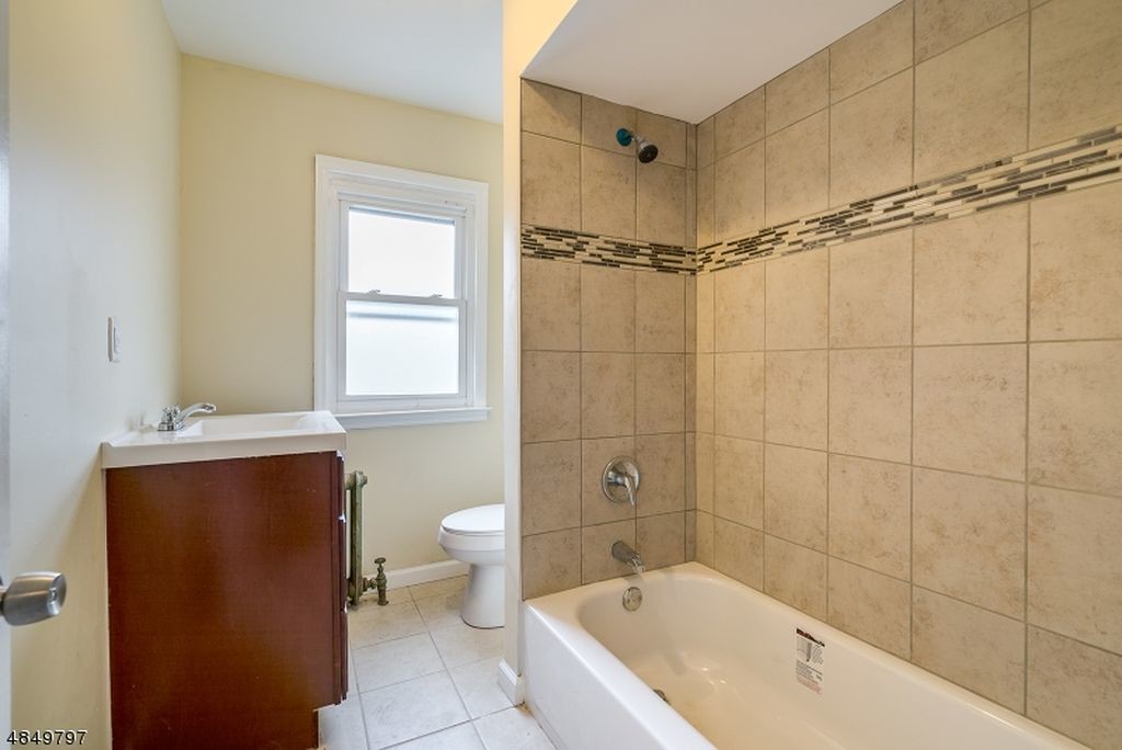 Primary Photo - 269 Ellery Ave