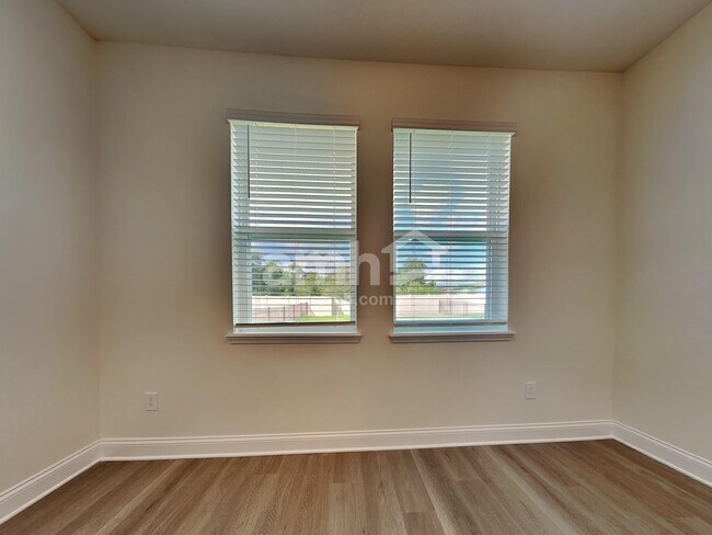 Foto del edificio - 940 Grafton Ridge Dr