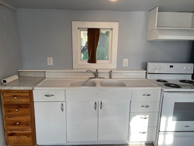 Building Photo - 3006 Collierstown Rd