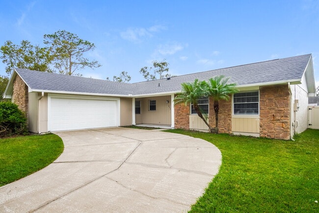 Building Photo - 893 Benchwood Dr