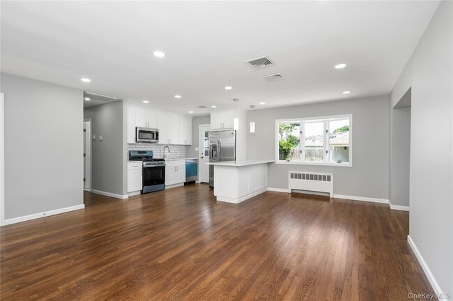 Building Photo - 258 Gilling Rd