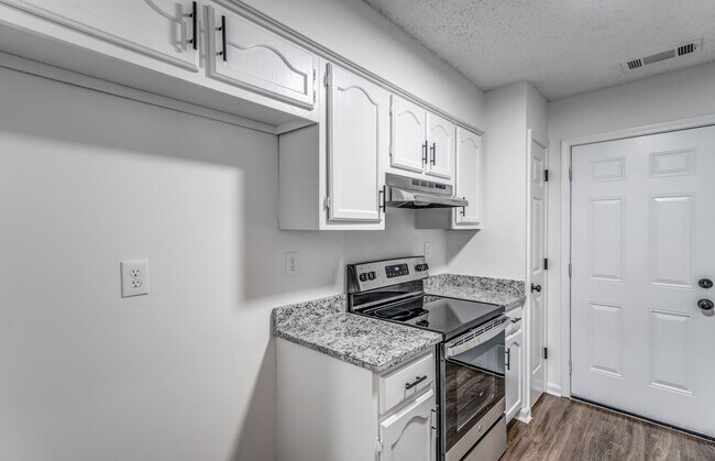 Building Photo - 1242 Grange Way Dr