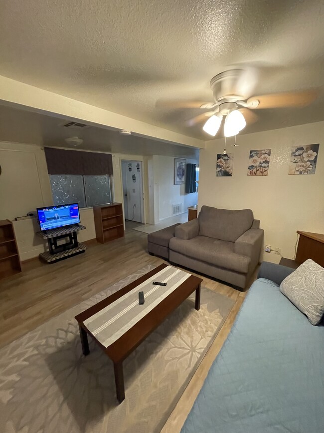 Building Photo - 74 Brockbank Pl Building Photo - 74 Brockbank Pl