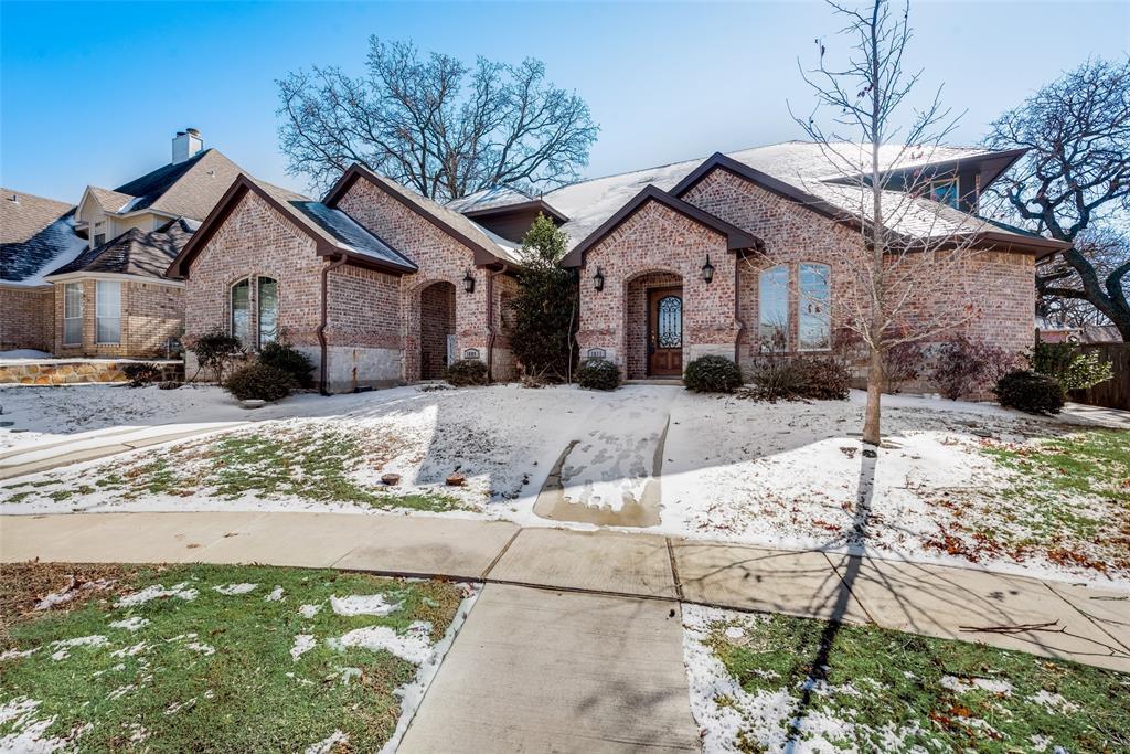 1811 Evergreen Ct, Grapevine, TX 76051 Townhouse for Rent in