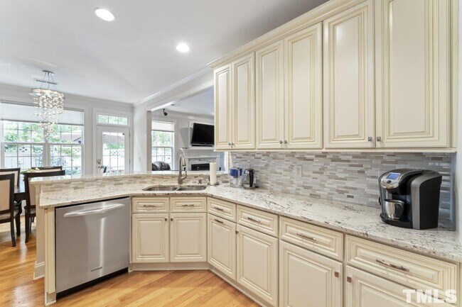 Foto del edificio - 4065 Barton Park Pl
