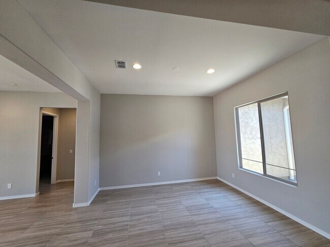 Building Photo - New Build