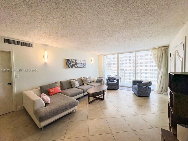 Foto del edificio - 2030 S Ocean Dr
