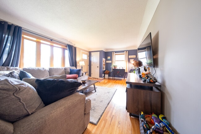 Foto del edificio - 5240 5th St NE