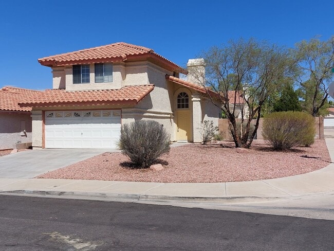 Building Photo - Morningside Corner Lot Home!