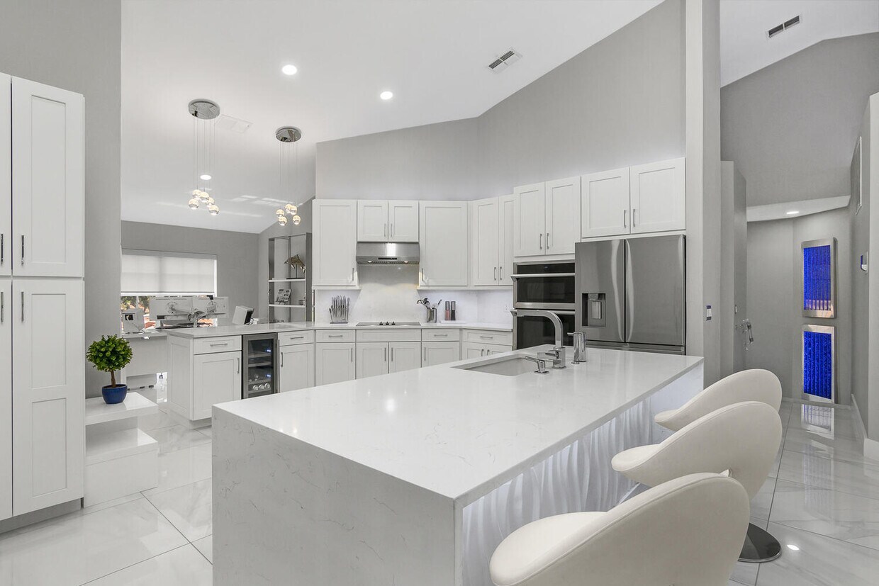 Foto principal - 20071 Seagrove St