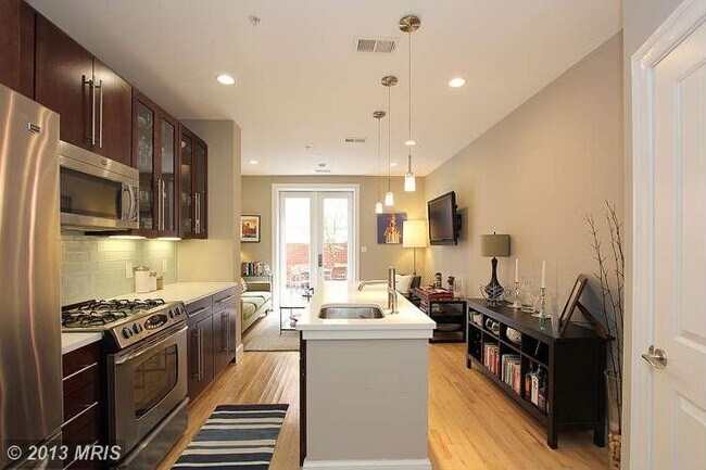 Foto del edificio - 444 M St NW