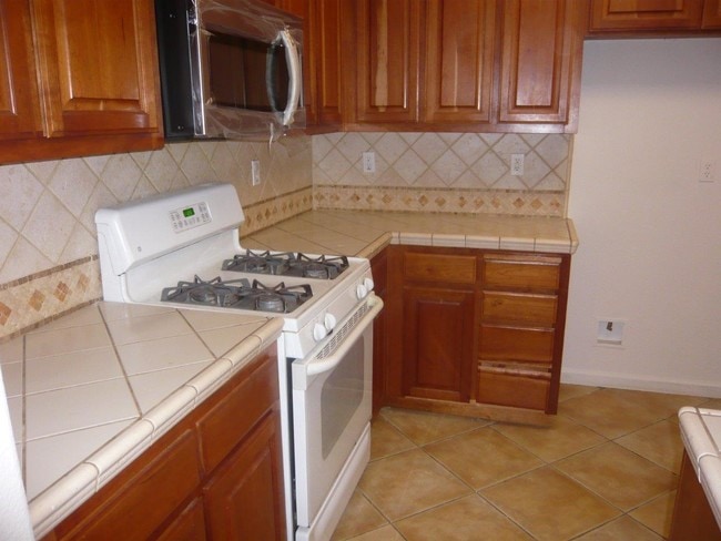 Building Photo - 4 bedroom in Bay Point CA 94565