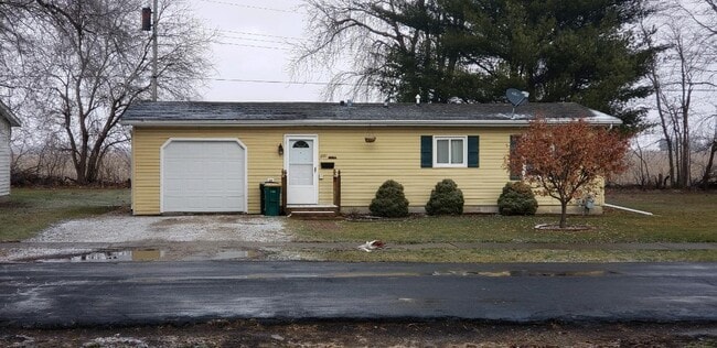 Building Photo - 1221 Garden Ln