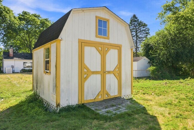 Foto del edificio - 4856 Danbury Dr