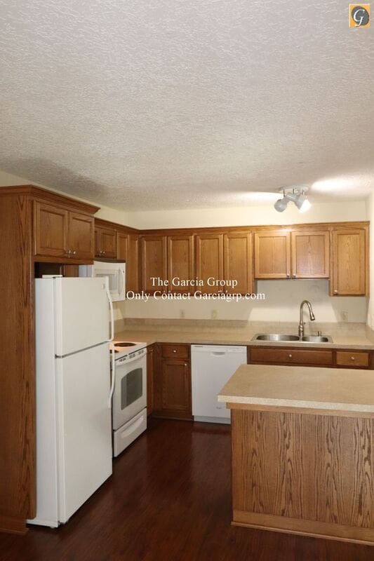 Foto del edificio - 376 N Hayden Island Dr