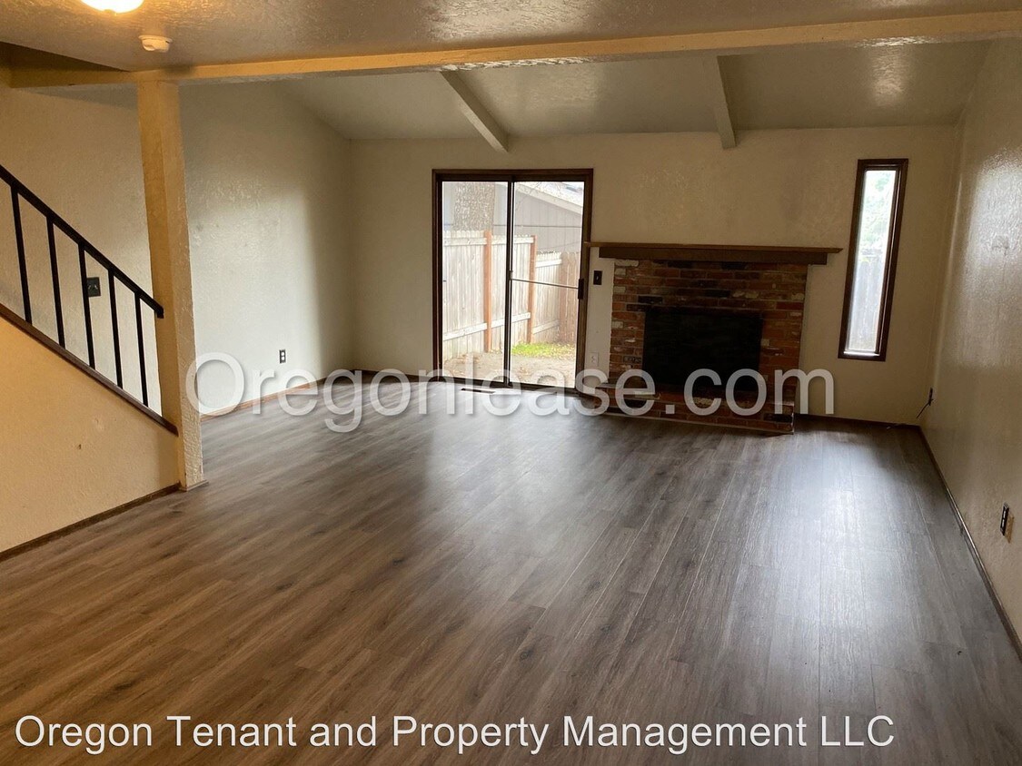 Primary Photo - 317 S 40th Pl