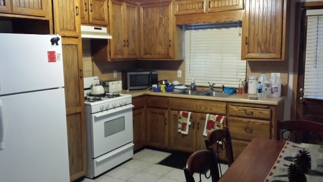 Foto del edificio - 1037 E Country Club Blvd