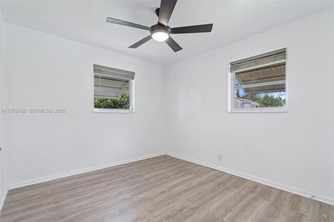 Foto del edificio - 710 NW 65th Terrace