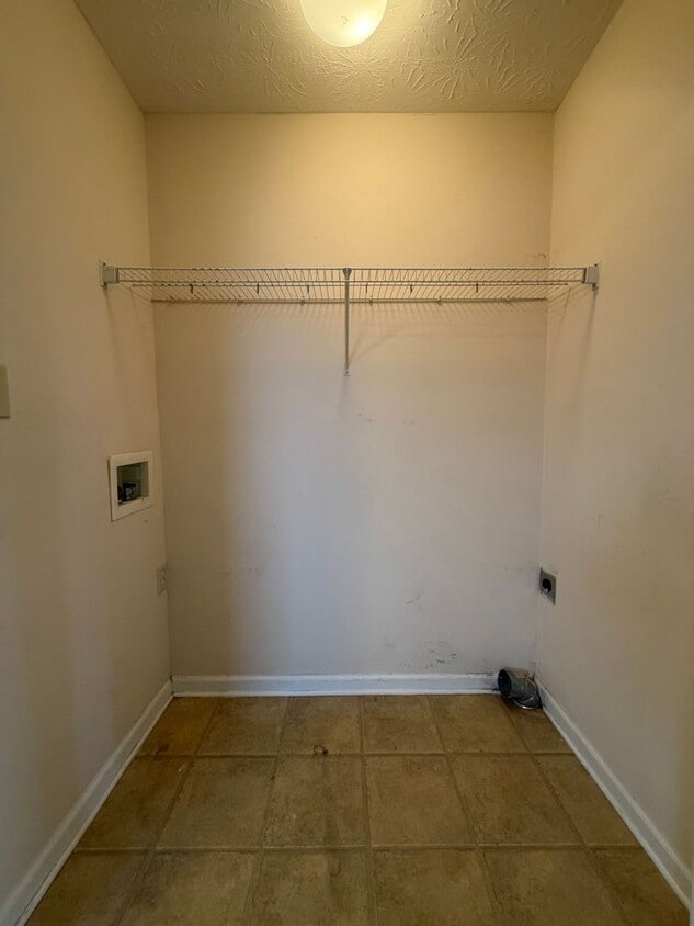 Building Photo - 365 Colby Ridge Blvd