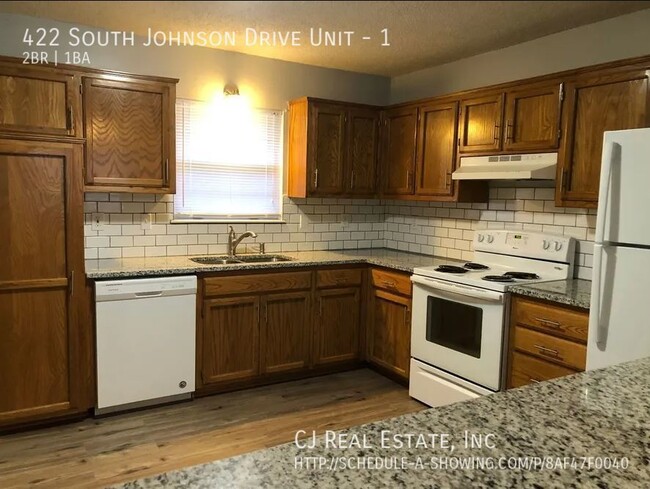 Building Photo - 422 S Johnson Dr