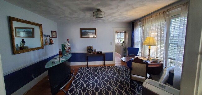 Building Photo - 591 Concord St