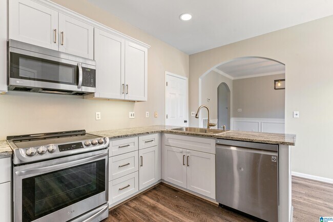 Building Photo - 141 Calumet Dr