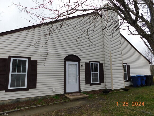Building Photo - 3 br, 2 bath House - 1430 Dighton Ct