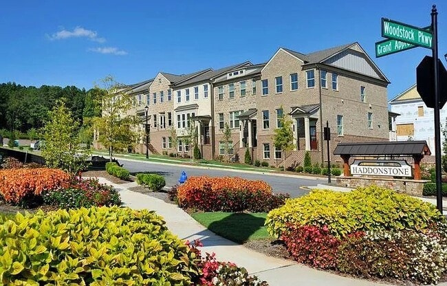 Photo - 256 Commons Ave Townhome