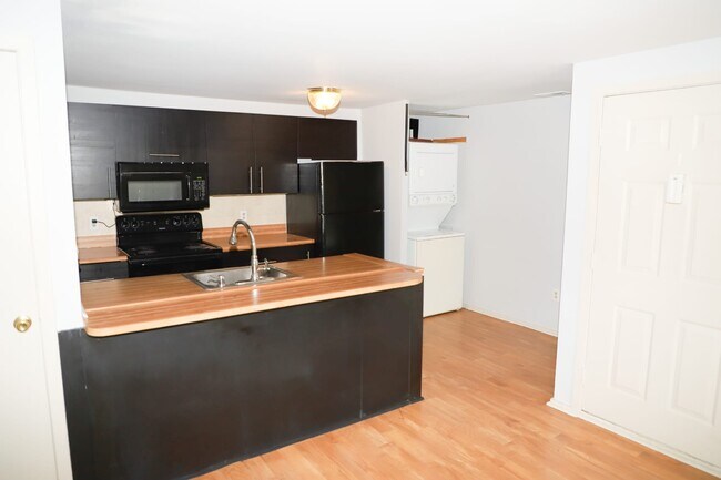 Foto del edificio - 118 Meadow Ridge Rd