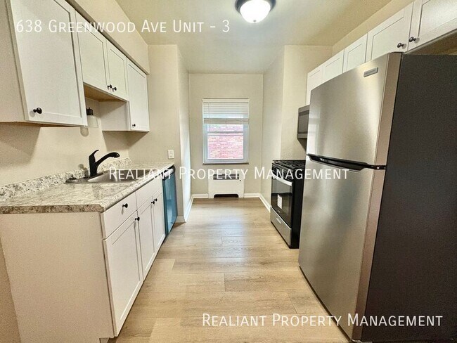 Foto del edificio - 638 Greenwood Ave
