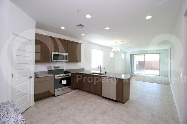 Foto del edificio - 32470 N 122nd Ln