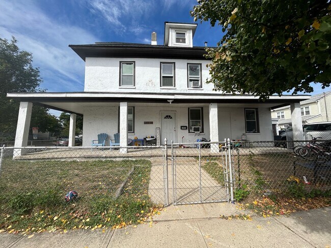 Foto del edificio - Beautiful 4 Bedroom House in Asbury Park!