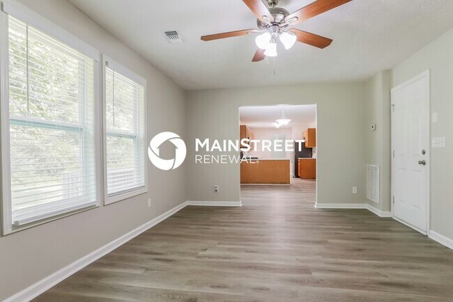 Building Photo - 4 Bedroom Pet-Friendly Home in STONE MOUNT...