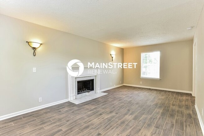 Building Photo - 3 Bedroom Pet-Friendly Home in OLD HICKORY...