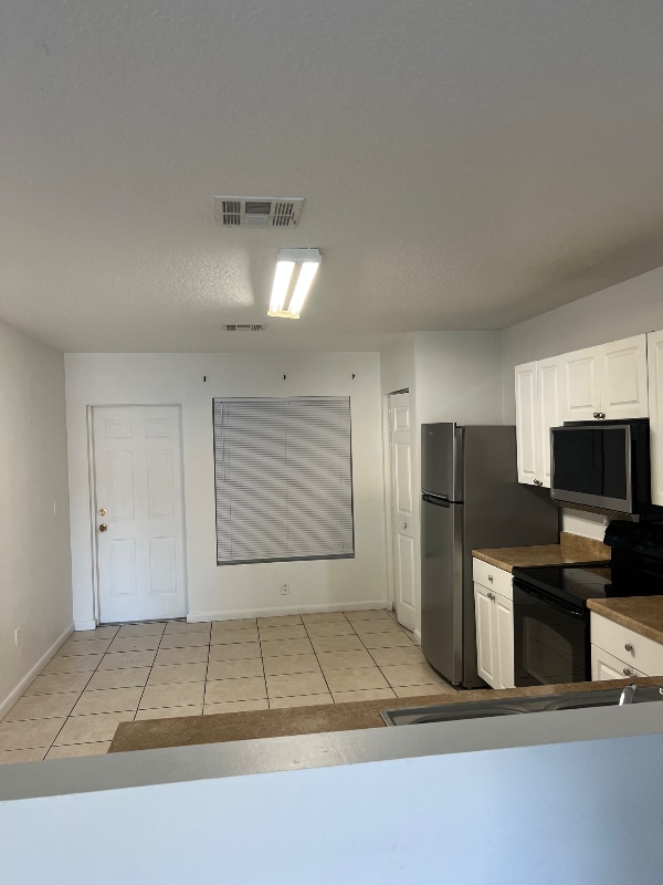 Building Photo - 1311 Emerald Terrace