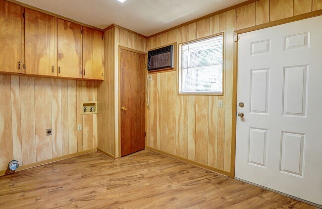 Foto del edificio - 3 Bedroom 2 Bathroom House in Wake Village, TX!