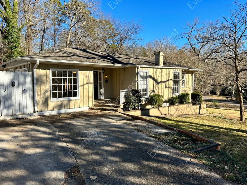Primary Photo - 6201 Leslie Dr