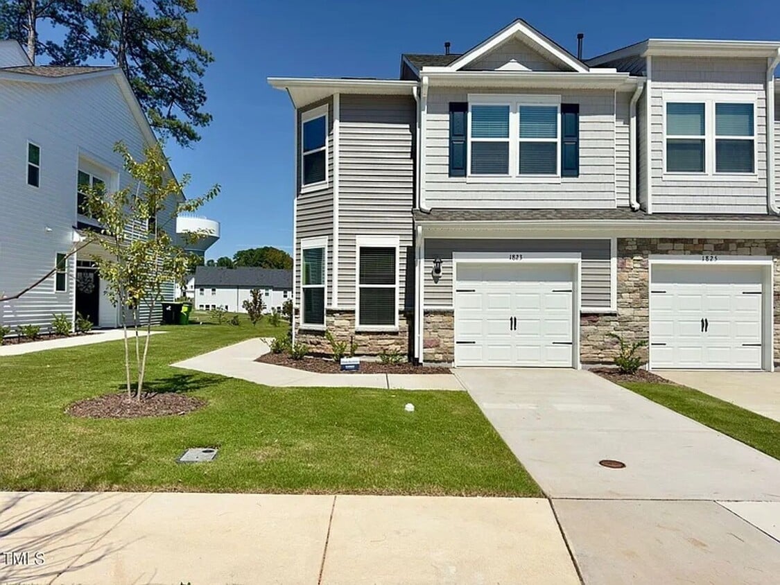 Primary Photo - 1823 Hinesley Dr